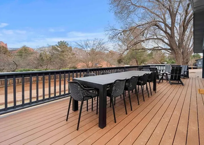 Uptown Retreat Wit Views And Hot Tub Sedona