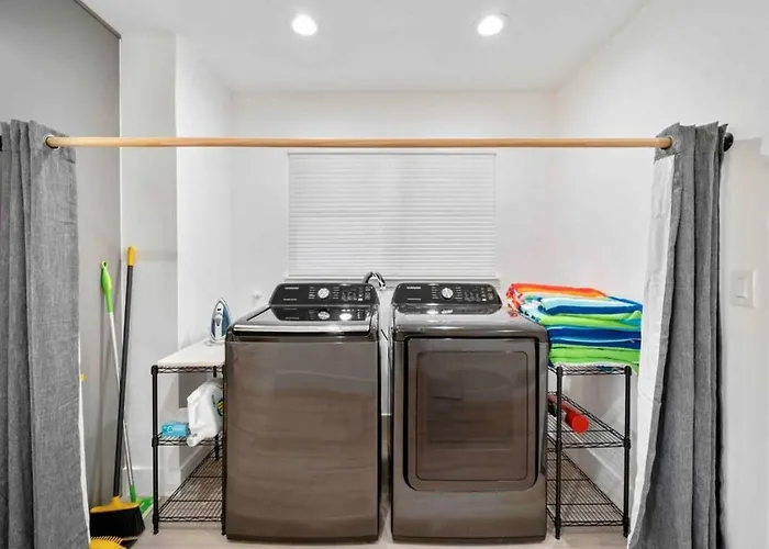 Casa vacanze Uptown Retreat Wit Views And Hot Tub *